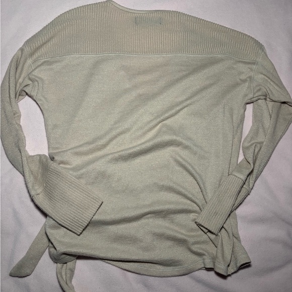 Abercrombie & Fitch Light Beige Wrap Blouse - Picture 7 of 7